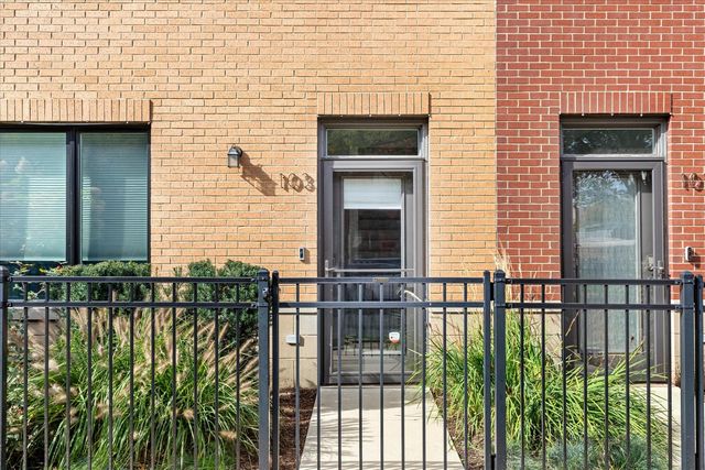 103 Home Avenue, Oak Park, IL 60302