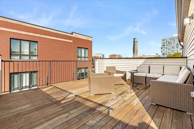 103 Home Avenue, Oak Park, IL 60302