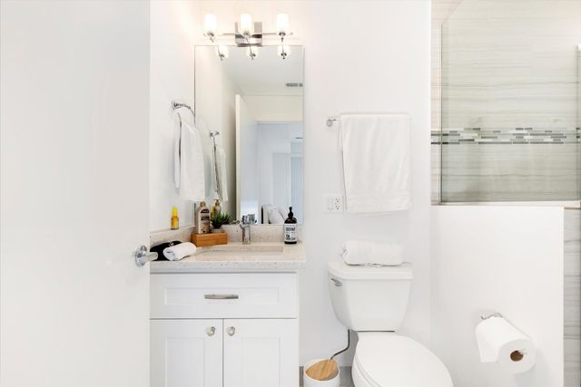 103 Home Avenue, Oak Park, IL 60302