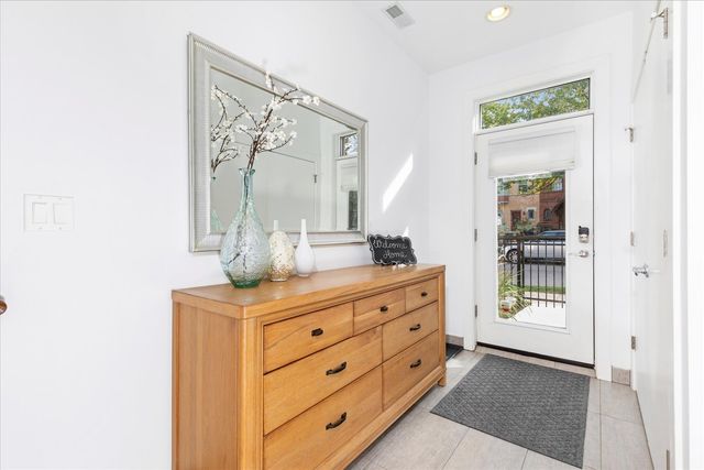 103 Home Avenue, Oak Park, IL 60302