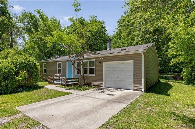 17214 Chula Vista Drive, Belton, MO 64012