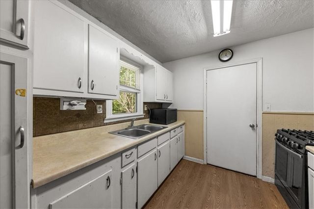 17214 Chula Vista Drive, Belton, MO 64012
