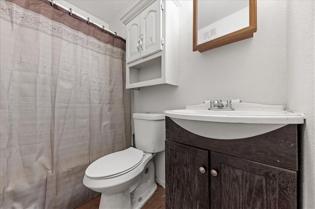 17214 Chula Vista Drive, Belton, MO 64012