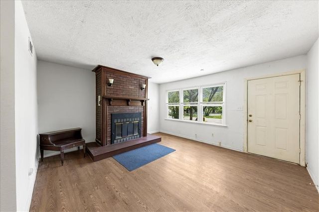 17214 Chula Vista Drive, Belton, MO 64012