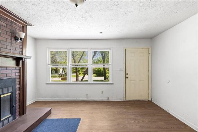 17214 Chula Vista Drive, Belton, MO 64012