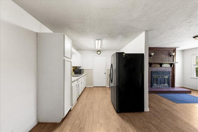 17214 Chula Vista Drive, Belton, MO 64012