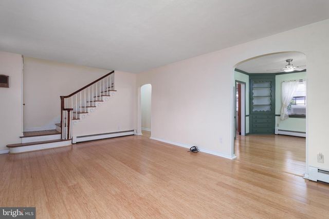 953 KLOCKNER RD, Hamilton, NJ 08619