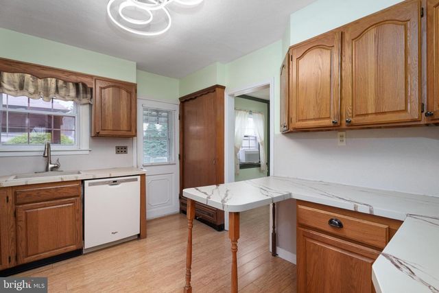 953 KLOCKNER RD, Hamilton, NJ 08619
