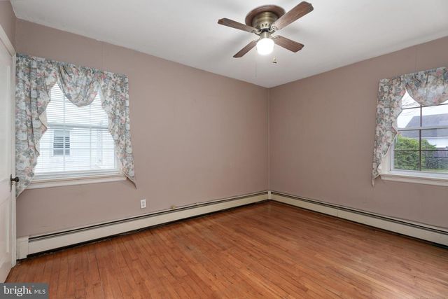 953 KLOCKNER RD, Hamilton, NJ 08619
