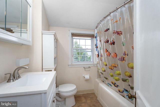953 KLOCKNER RD, Hamilton, NJ 08619