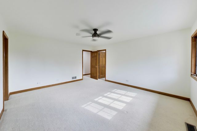 1400 Kurtis Lane, Lake Forest, IL 60045