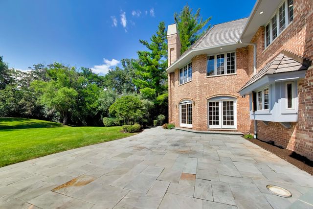 1400 Kurtis Lane, Lake Forest, IL 60045