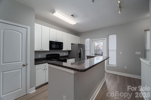1012 Skyline View Way, Charlotte, NC 28204