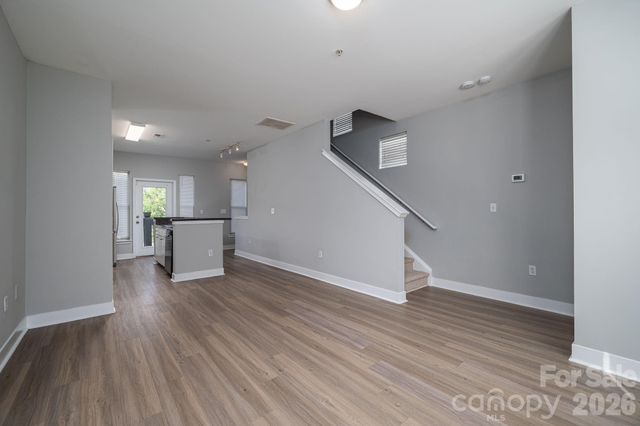 1012 Skyline View Way, Charlotte, NC 28204