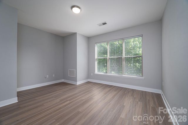 1012 Skyline View Way, Charlotte, NC 28204
