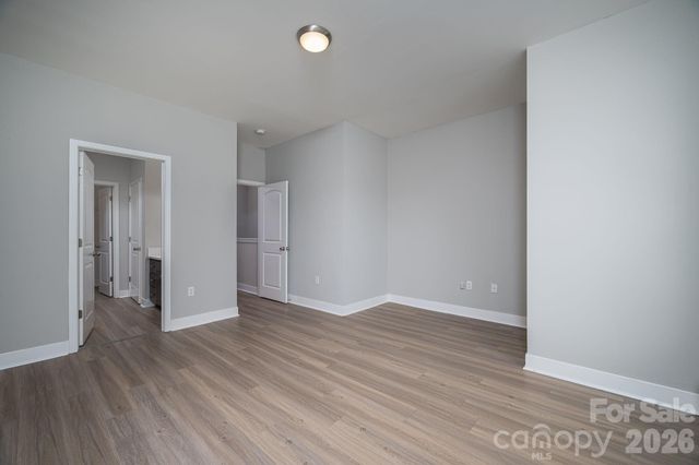 1012 Skyline View Way, Charlotte, NC 28204