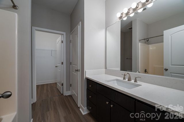1012 Skyline View Way, Charlotte, NC 28204