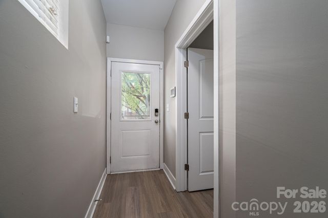 1012 Skyline View Way, Charlotte, NC 28204