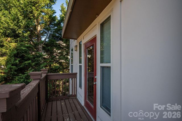 1012 Skyline View Way, Charlotte, NC 28204
