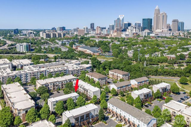 1012 Skyline View Way, Charlotte, NC 28204