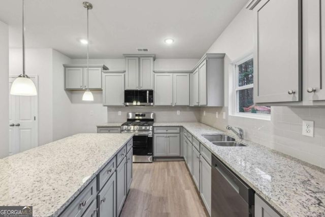 3705 Heron Creek Court, Loganville, GA 30052