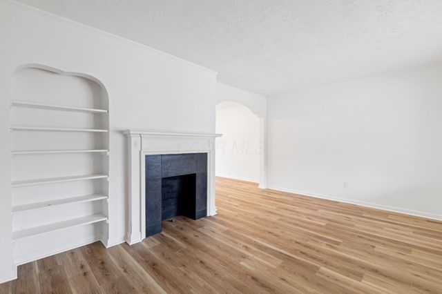 1381 Oakwood Avenue, Columbus, OH 43206