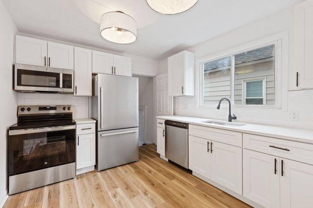 1381 Oakwood Avenue, Columbus, OH 43206