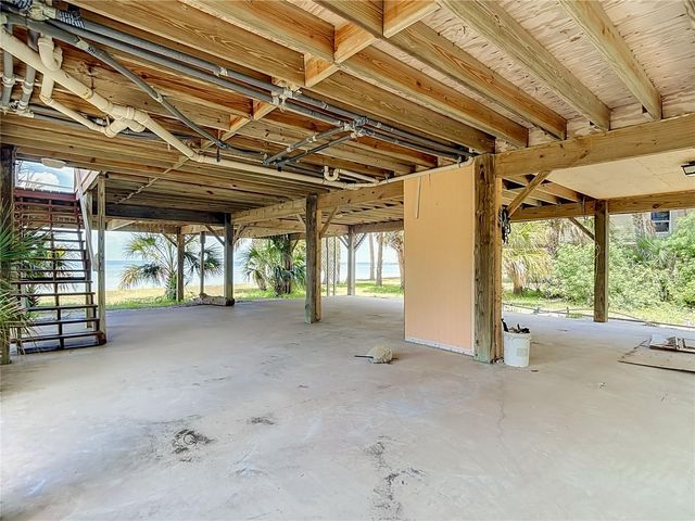 3447 BAYVIEW AVENUE, Weeki Wachee, FL 34607