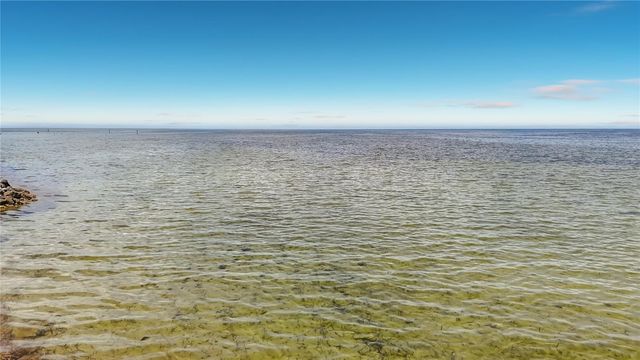 3447 BAYVIEW AVENUE, Weeki Wachee, FL 34607