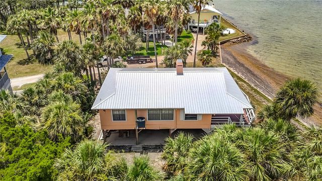 3447 BAYVIEW AVENUE, Weeki Wachee, FL 34607