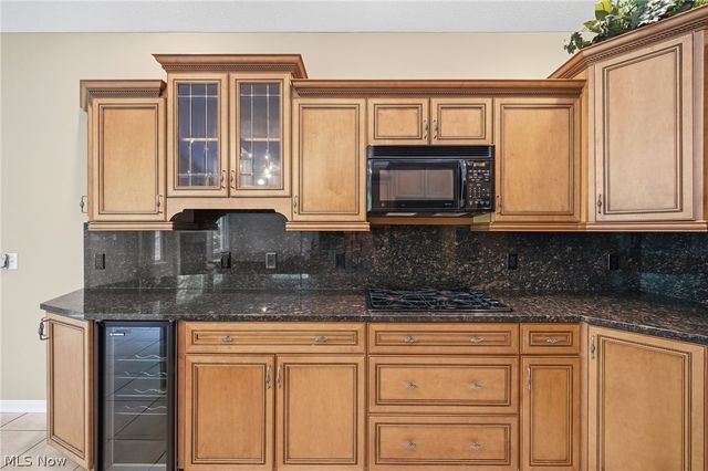 9628 Scottsdale Drive, Broadview Heights, OH 44147