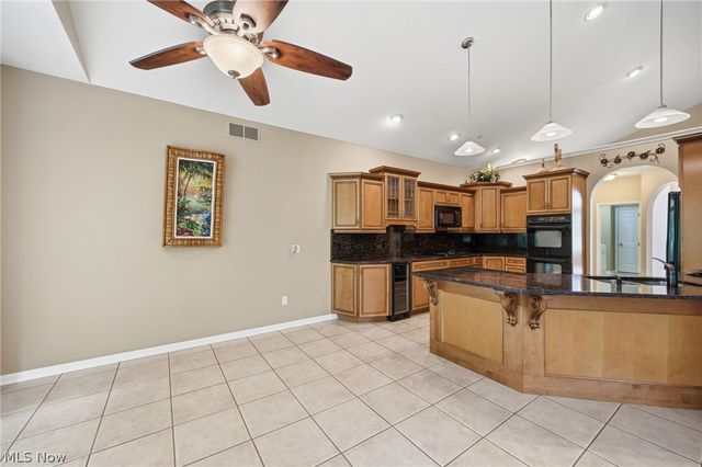 9628 Scottsdale Drive, Broadview Heights, OH 44147