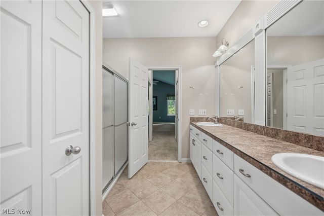 9628 Scottsdale Drive, Broadview Heights, OH 44147