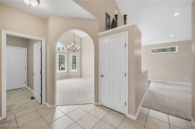 9628 Scottsdale Drive, Broadview Heights, OH 44147