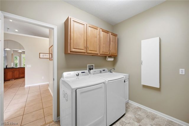 9628 Scottsdale Drive, Broadview Heights, OH 44147