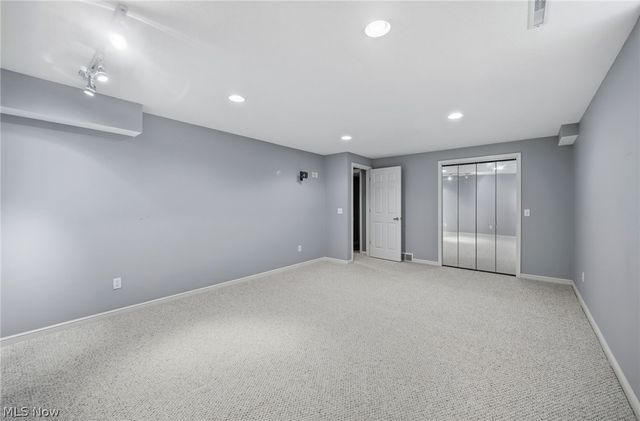 9628 Scottsdale Drive, Broadview Heights, OH 44147