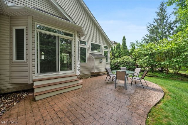 9628 Scottsdale Drive, Broadview Heights, OH 44147