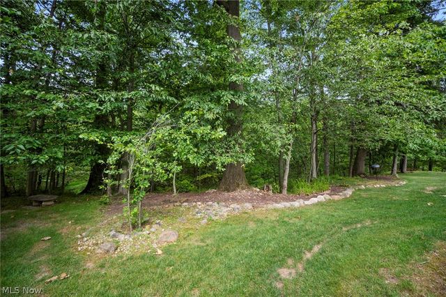 9628 Scottsdale Drive, Broadview Heights, OH 44147