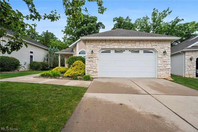 9628 Scottsdale Drive, Broadview Heights, OH 44147