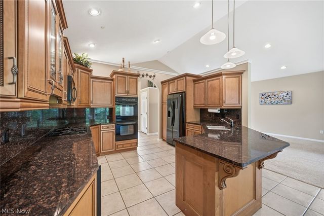 9628 Scottsdale Drive, Broadview Heights, OH 44147