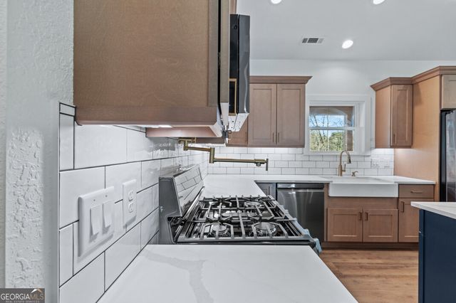 40 Huntington Ridge Road, Blairsville, GA 30512