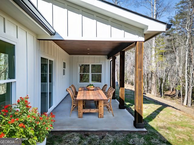 40 Huntington Ridge Road, Blairsville, GA 30512