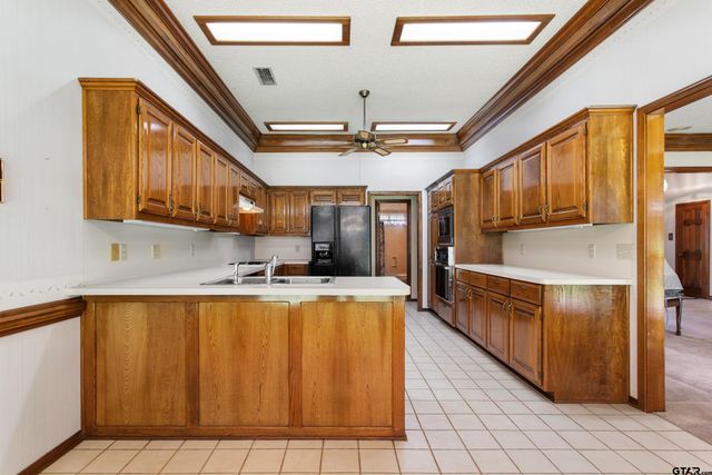 705 Cedar Creek, Tyler, TX 75703