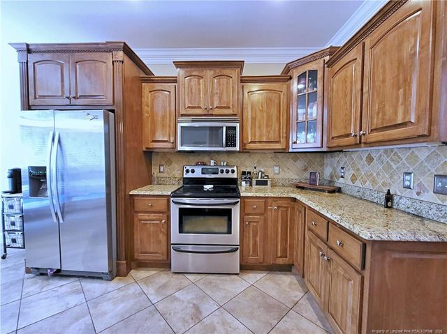 334 St Thomas Road, Fayetteville, NC 28311