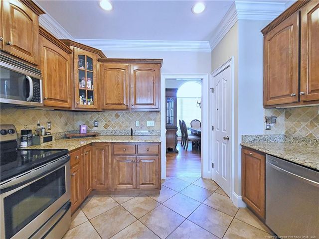 334 St Thomas Road, Fayetteville, NC 28311