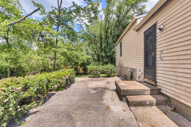 404 Ashlar Cir, Nashville, TN 37211