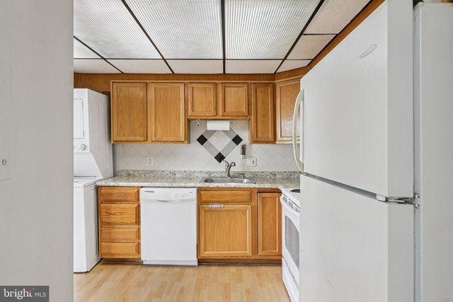 6301 STEVENSON AVE #705, Alexandria, VA 22304