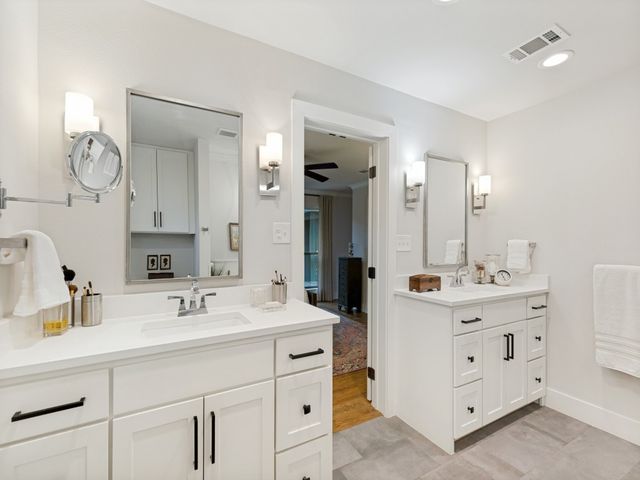 2006 Brookside Drive, Grapevine, TX 76051