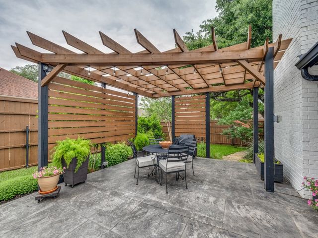 2006 Brookside Drive, Grapevine, TX 76051