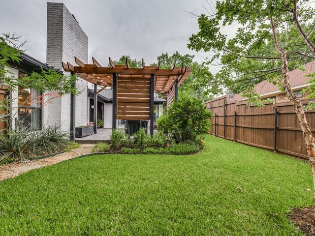 2006 Brookside Drive, Grapevine, TX 76051